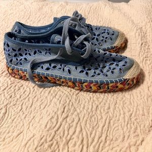 Women’s size 41 Jean lace up flats blue espadrilles in great condition